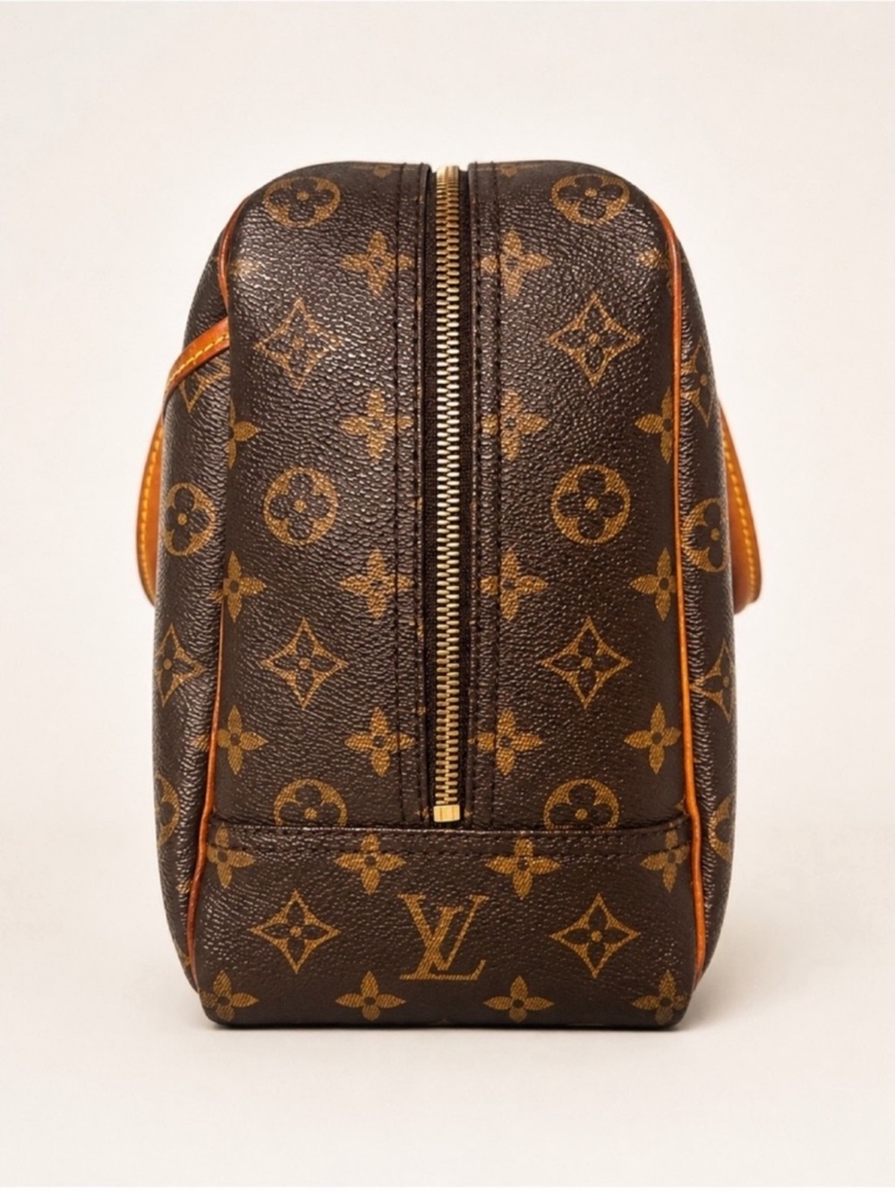 Louis Vuitton Deauville M47270 Monogram Vanity Satchel Bag - Picture 4 of 15